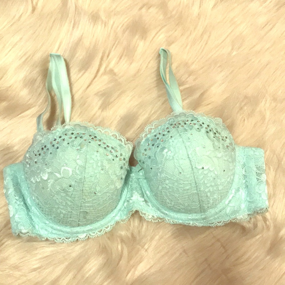 Victoria’s Secret lace multiway bra
